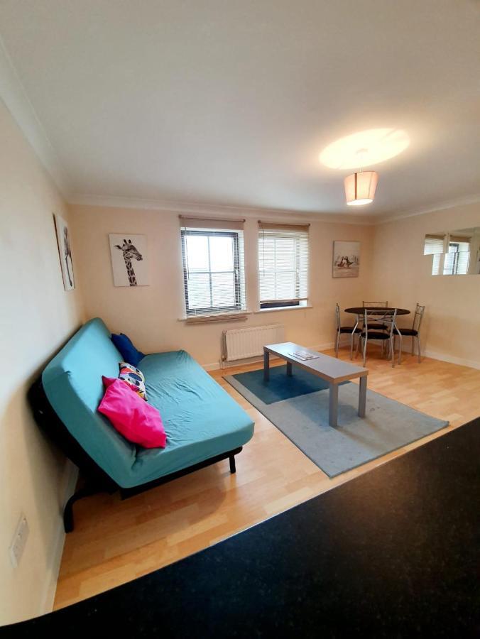Chelmsford Town Centre Apartments With Car Parking Экстерьер фото