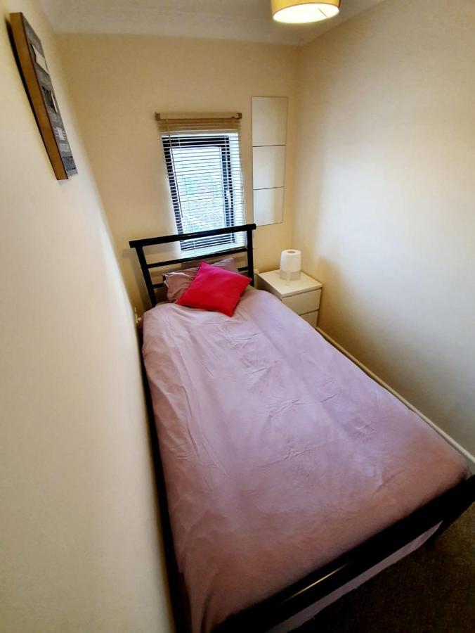 Chelmsford Town Centre Apartments With Car Parking Экстерьер фото