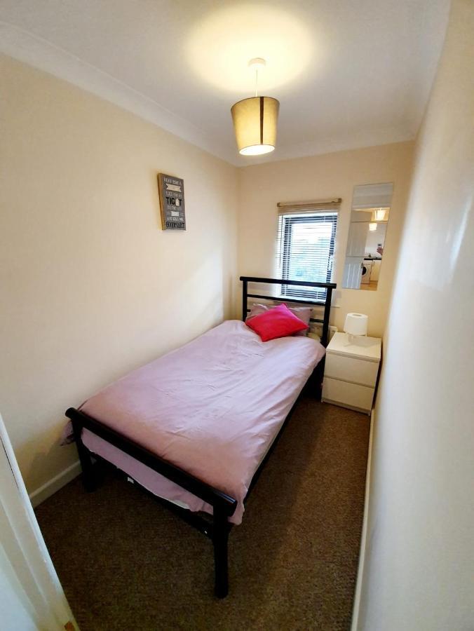 Chelmsford Town Centre Apartments With Car Parking Экстерьер фото