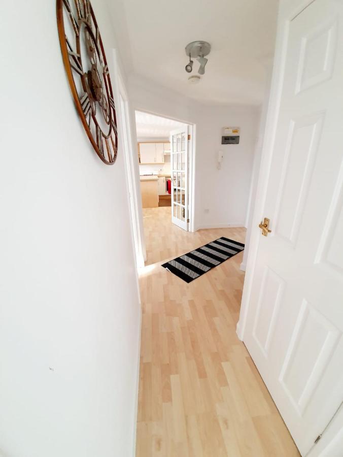 Chelmsford Town Centre Apartments With Car Parking Экстерьер фото